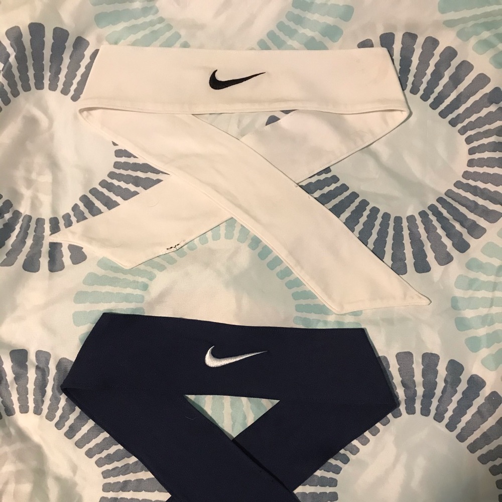 2 Nike tie headbands